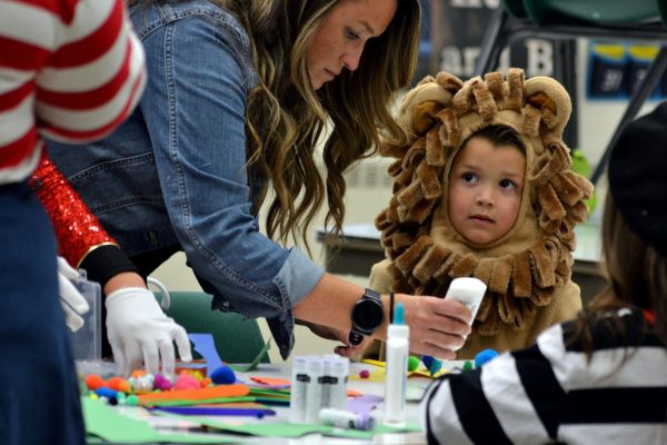 Child participates in Safe Night Halloween at Loudoun Valley High School